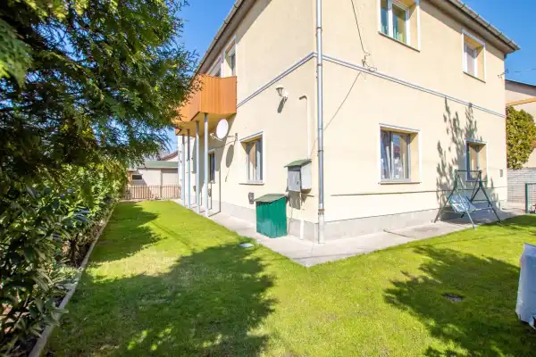 Eladó családi ház, Budapest, XX. kerület 7 szoba 266 m² 160 M Ft