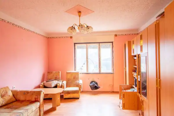 Eladó családi ház, Gyál 7 szoba 195 m² 69.99 M Ft