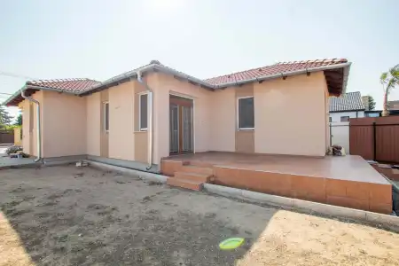 Eladó családi ház, Gyál 5 szoba 120 m² 125 M Ft