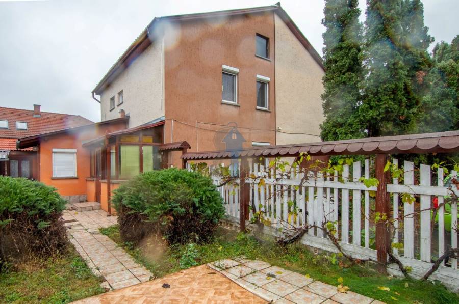 eladó családi ház, Gyál