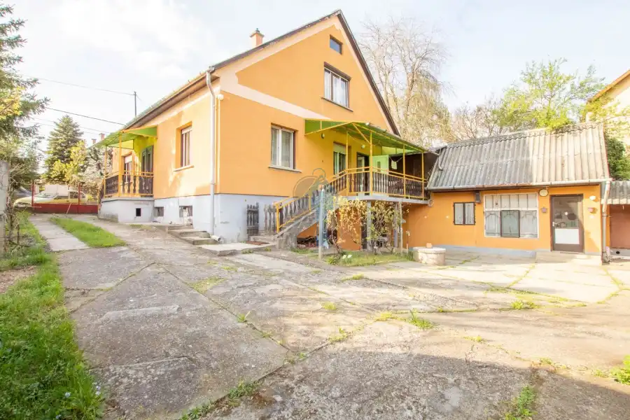 eladó családi ház, Gyömrő