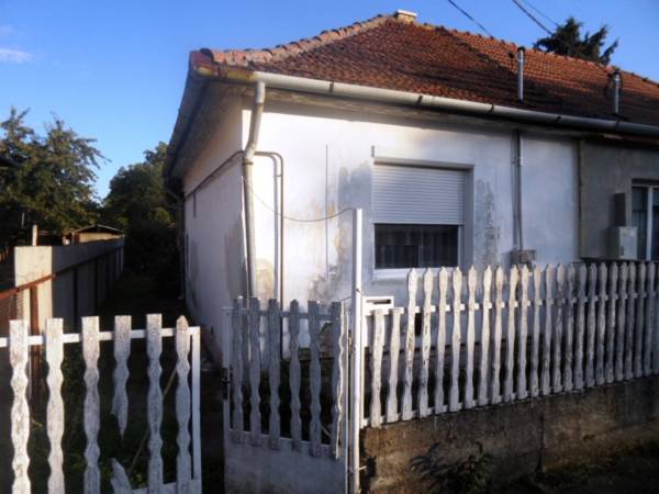 eladó házrész, Gyömrő