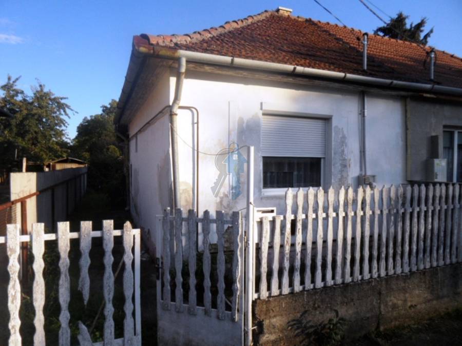 eladó házrész, Gyömrő