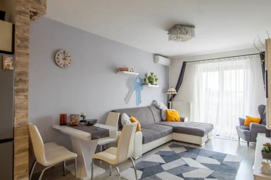 eladó téglalakás, Budapest, XVIII. kerület