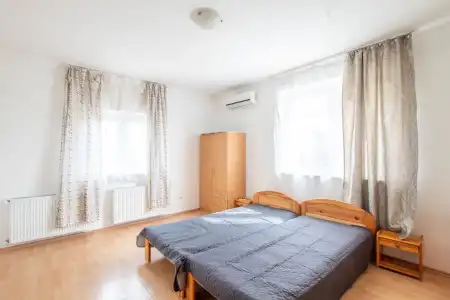 Kiadó panzió, Vecsés 10 szoba 380 m² 2.9 M Ft/hó